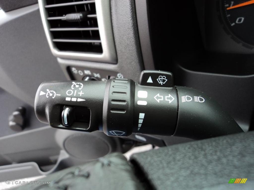 2006 Chevrolet Colorado Regular Cab 4x4 Controls Photo #45869347
