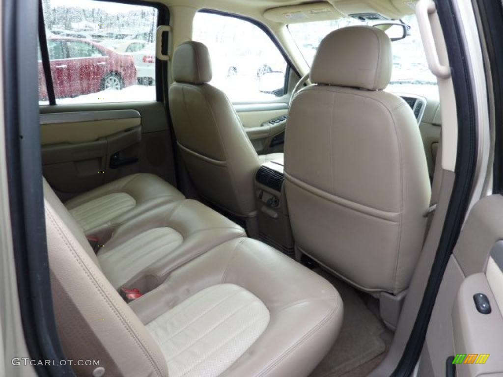 Medium Dark Parchment Interior 2004 Mercury Mountaineer V8 AWD Photo #45872331