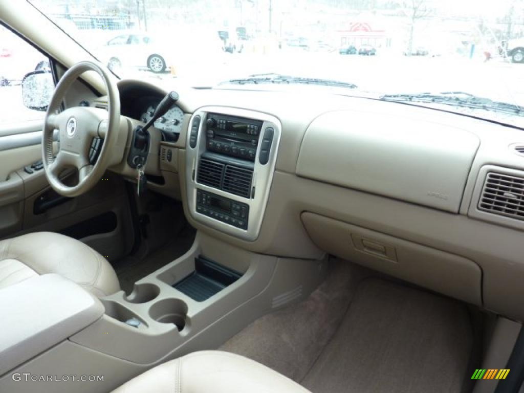 Medium Dark Parchment Interior 2004 Mercury Mountaineer V8 AWD Photo #45872343
