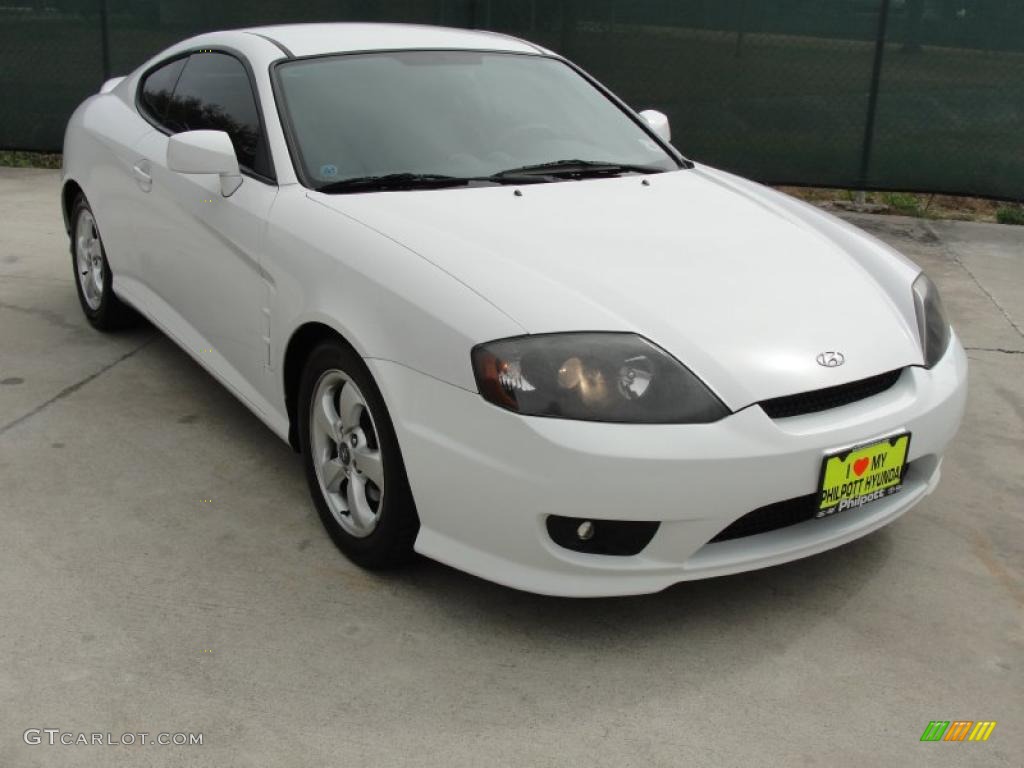 Alpine White Hyundai Tiburon