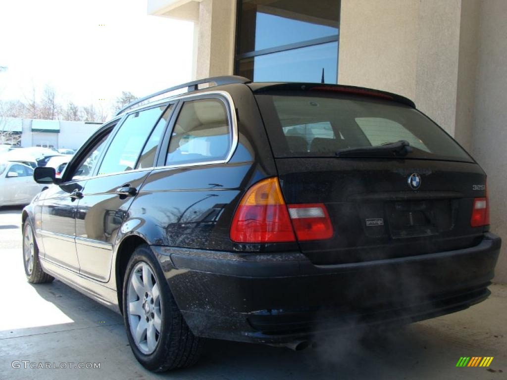 2001 3 Series 325i Wagon - Jet Black / Black photo #2