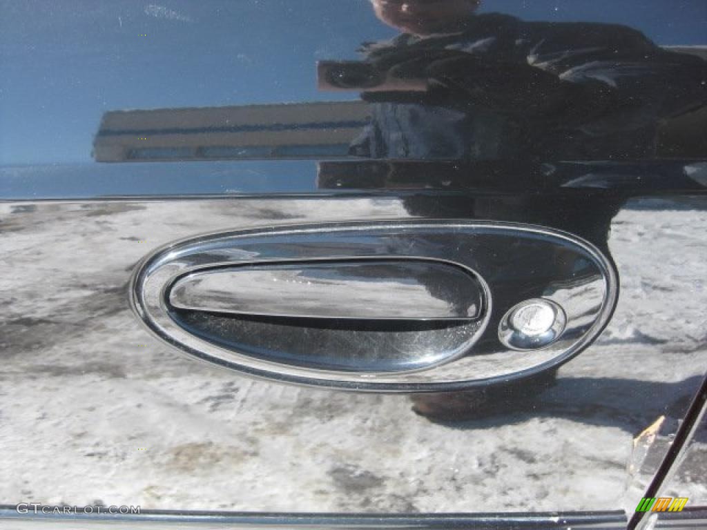 2002 Neon SXT - Black Clearcoat / Dark Slate Gray photo #18