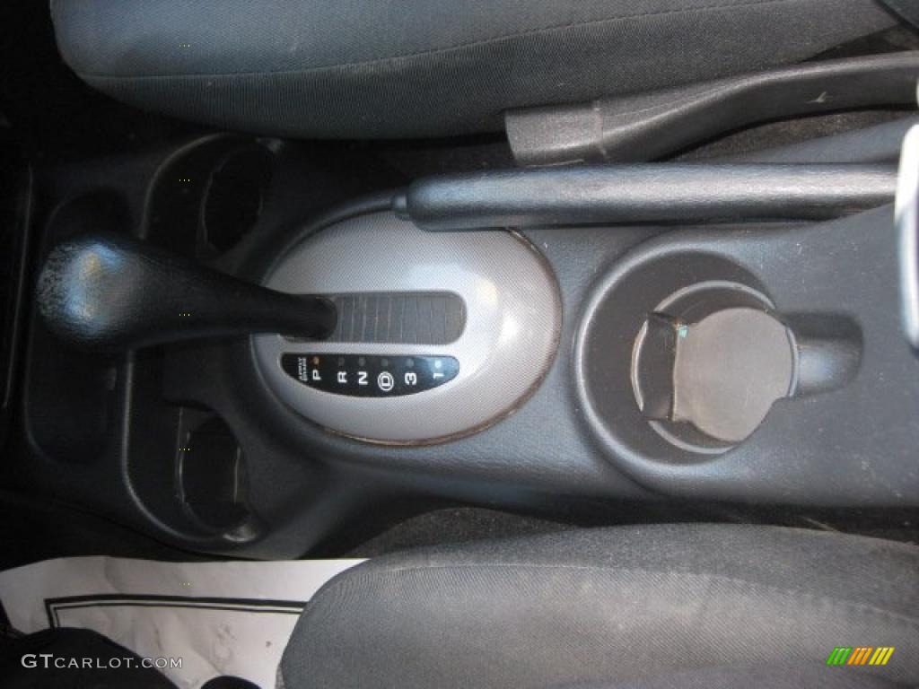 2002 Neon SXT - Black Clearcoat / Dark Slate Gray photo #26