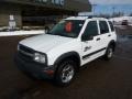 2004 White Chevrolet Tracker ZR2 4WD  photo #8