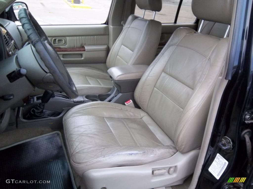 Stone Beige Interior 1998 Infiniti QX4 4x4 Photo #45886966