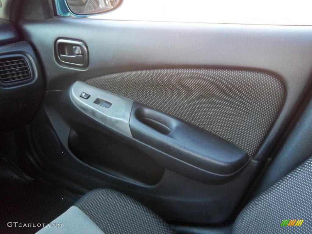 2003 Sentra SE-R - Vibrant Blue Metallic / Stone Gray photo #13