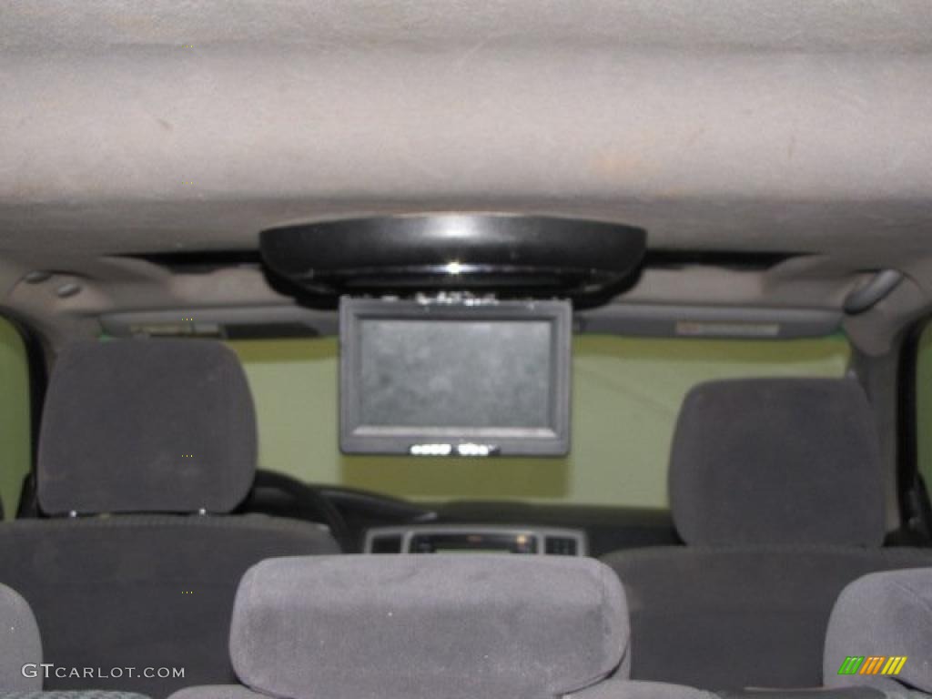 2004 4Runner Sport Edition 4x4 - Galactic Gray Mica / Dark Charcoal photo #14