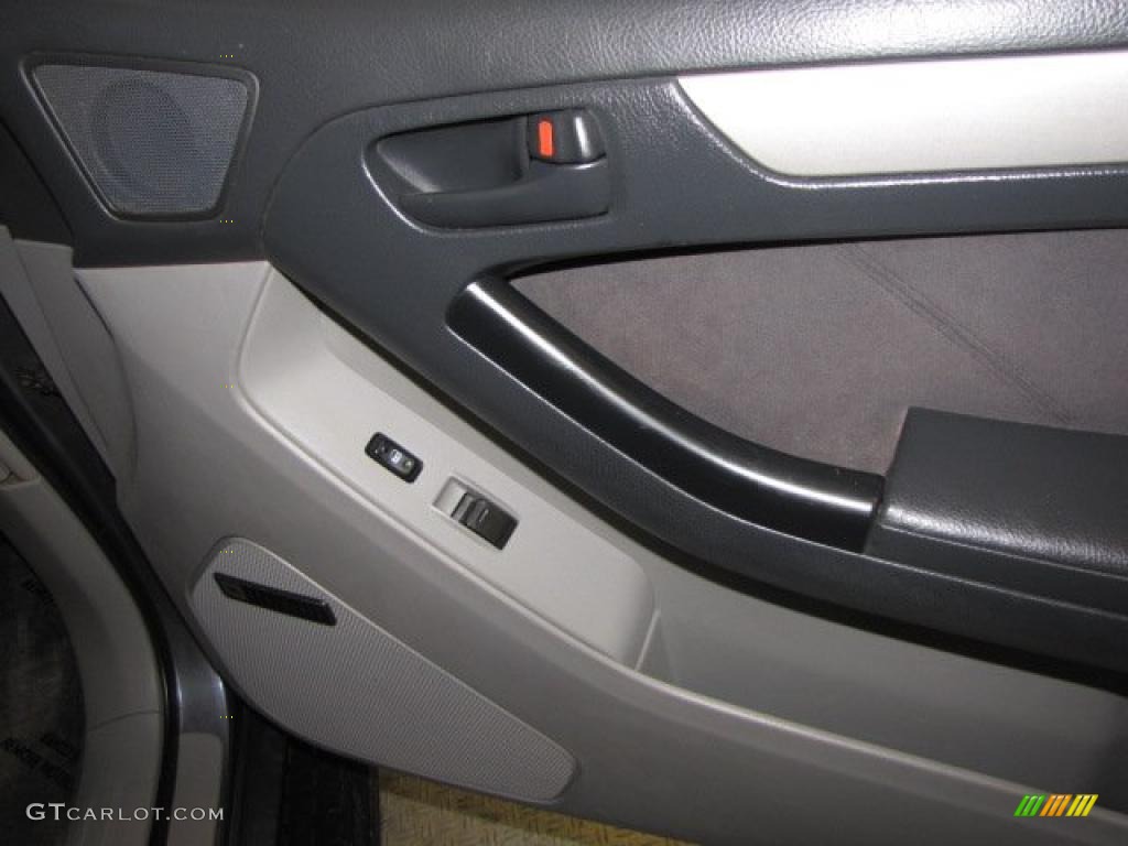 2004 4Runner Sport Edition 4x4 - Galactic Gray Mica / Dark Charcoal photo #17