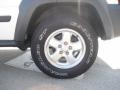 Stone White - Liberty CRD Sport 4x4 Photo No. 20