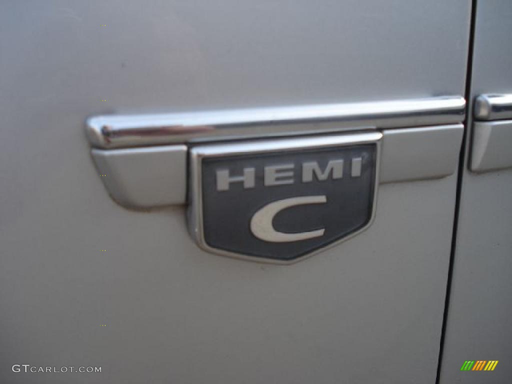 2005 300 C HEMI - Bright Silver Metallic / Dark Slate Gray/Medium Slate Gray photo #33