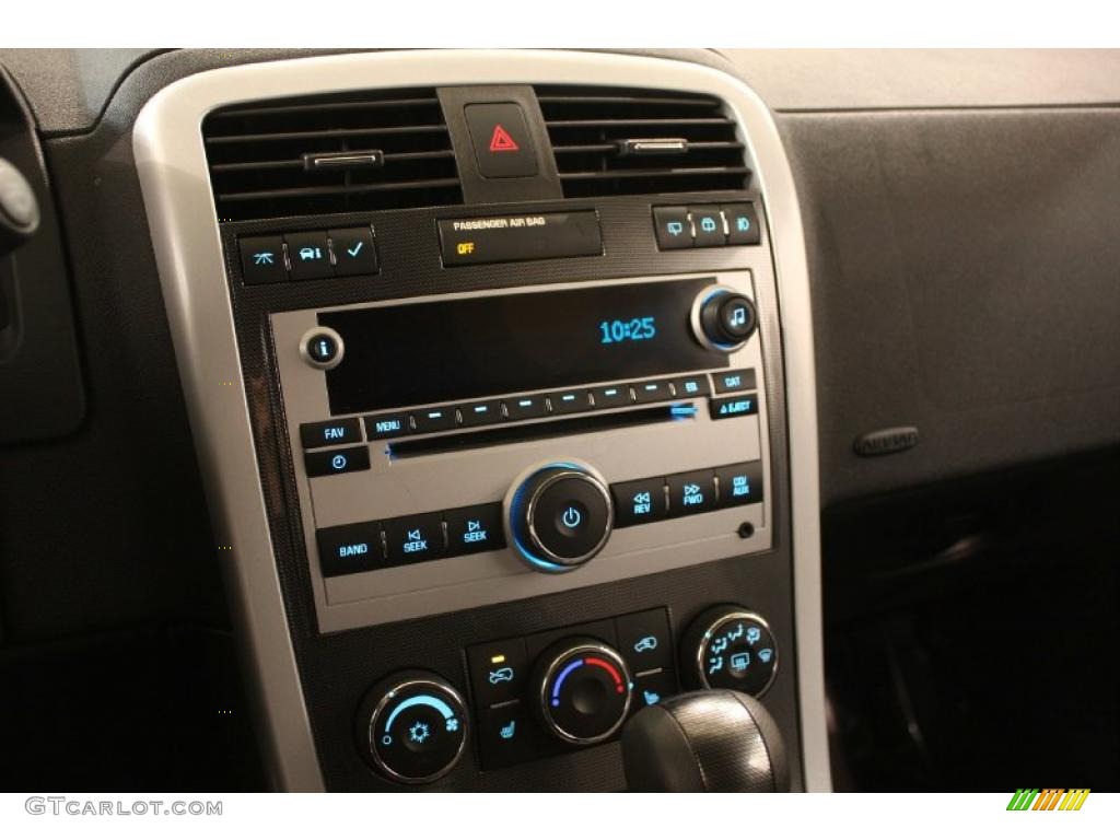 2008 Chevrolet Equinox Sport AWD Controls Photo #45890460