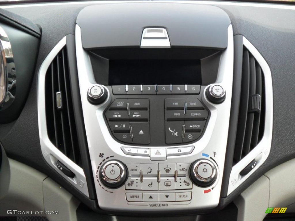 2011 GMC Terrain SLT Controls Photo #45891444