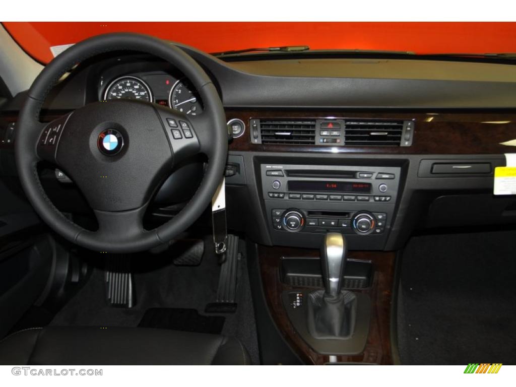 2011 3 Series 328i Sedan - Titanium Silver Metallic / Black Dakota Leather photo #8