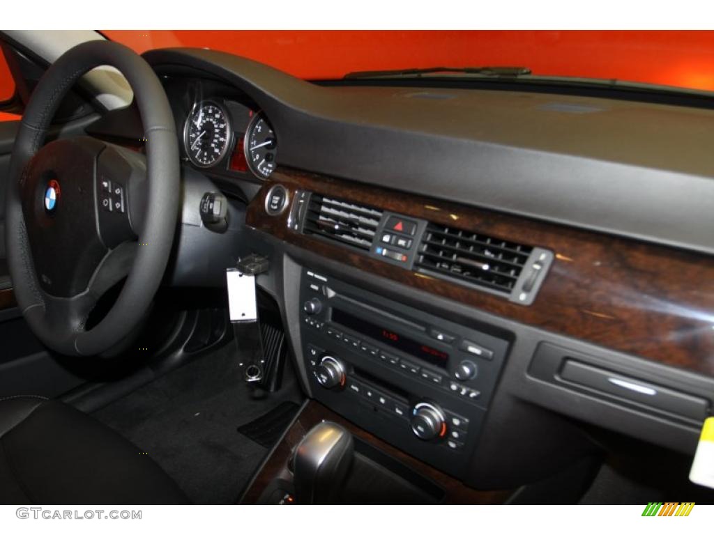 2011 3 Series 328i Sedan - Titanium Silver Metallic / Black Dakota Leather photo #14