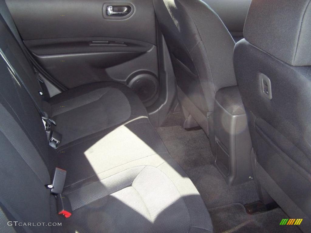 2011 Rogue S AWD Krom Edition - Pearl White / Black photo #7