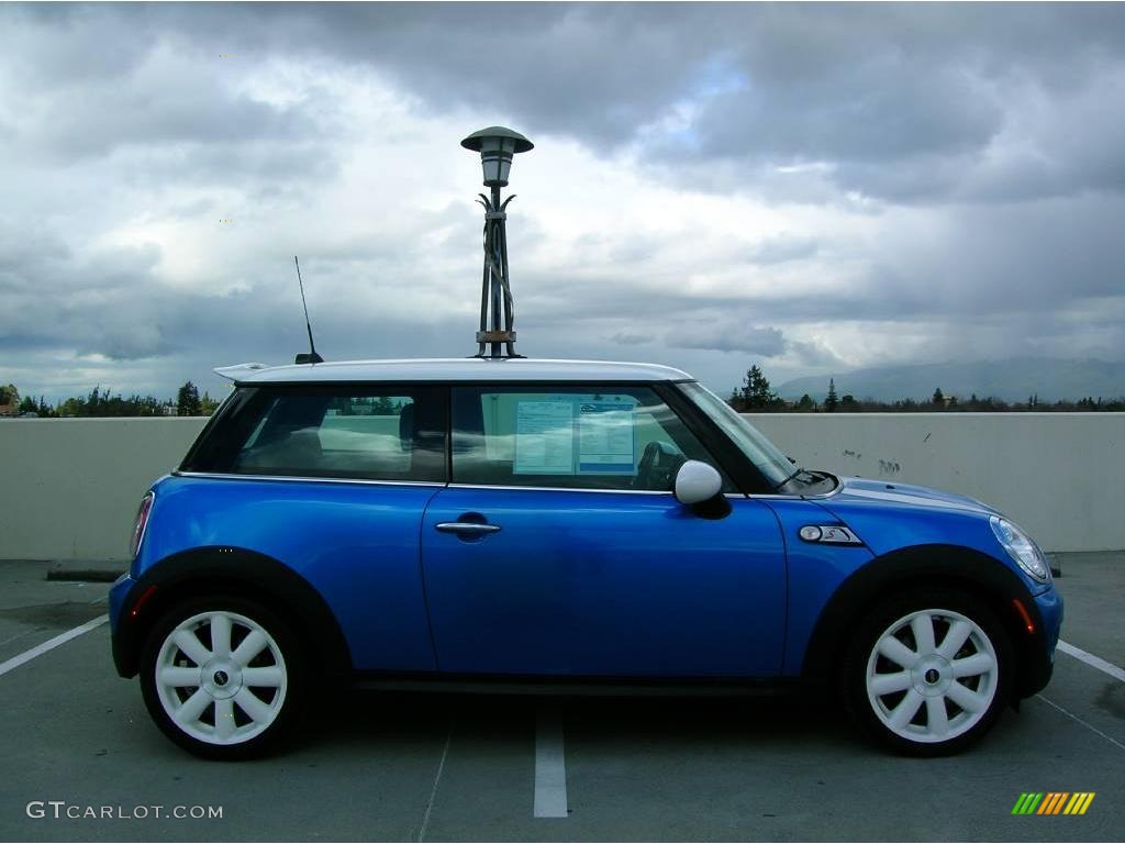 2007 Cooper S Hardtop - Laser Blue Metallic / Carbon Black/Carbon Black photo #6