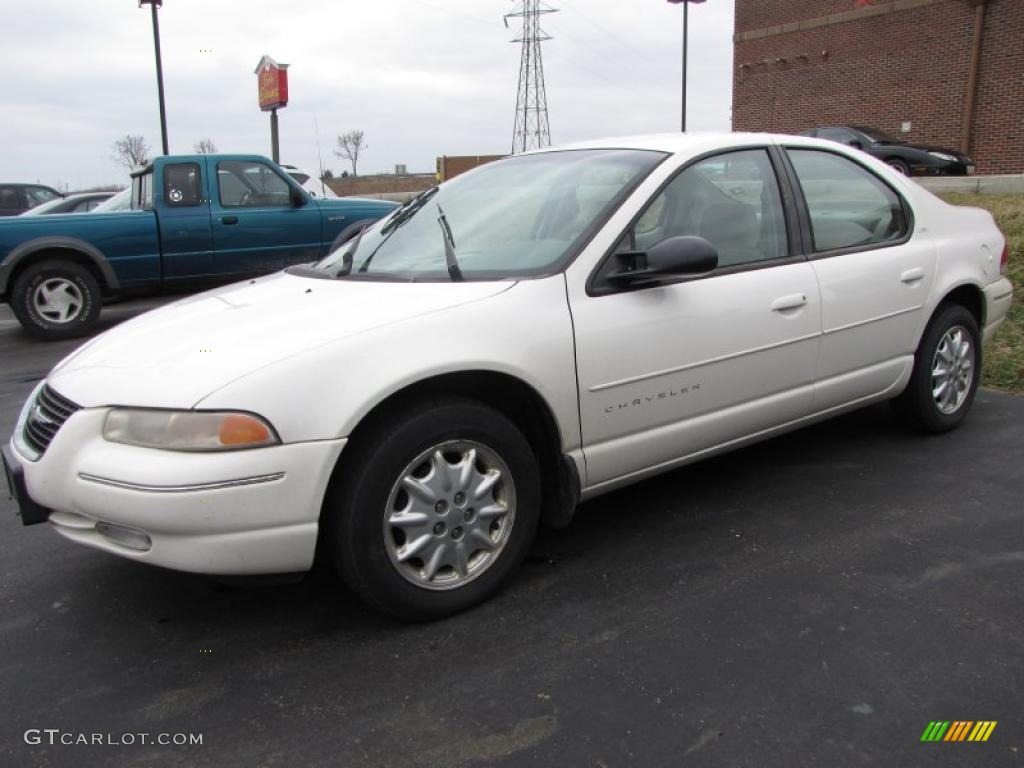 Stone White 2000 Chrysler Cirrus LXi Exterior Photo #45898791