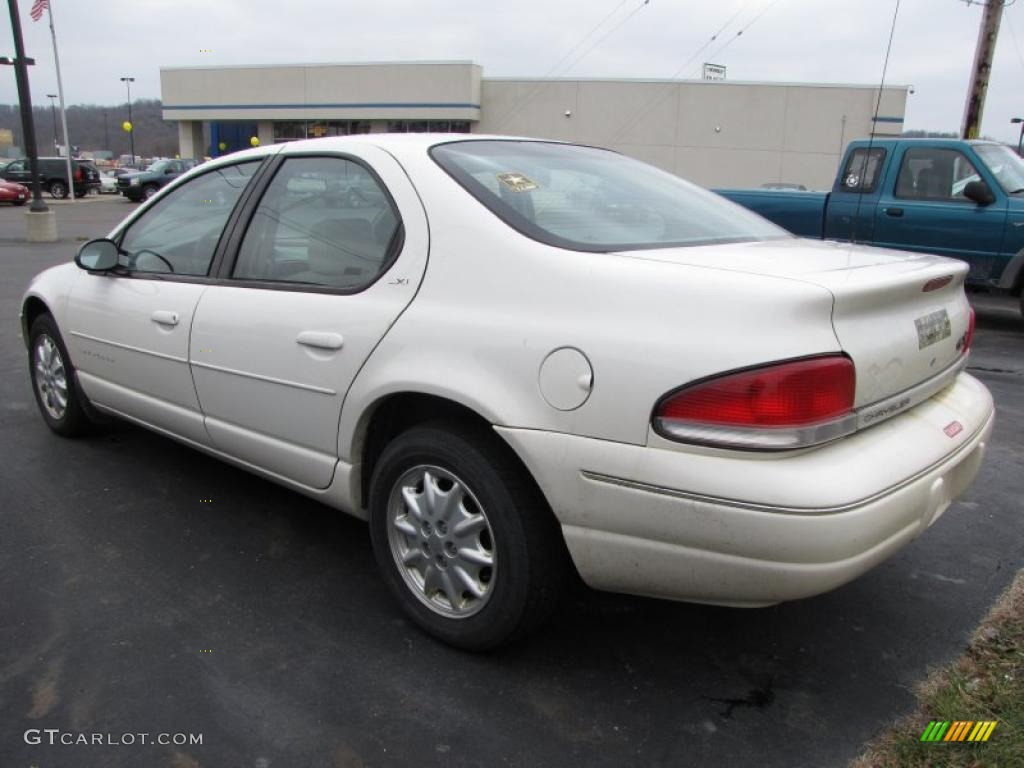 Stone White 2000 Chrysler Cirrus LXi Exterior Photo #45898806