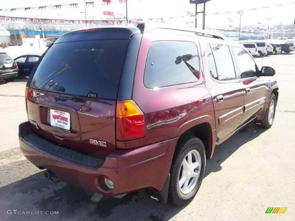 2004 Envoy XL SLE 4x4 - Monterey Maroon Metallic / Medium Pewter photo #5