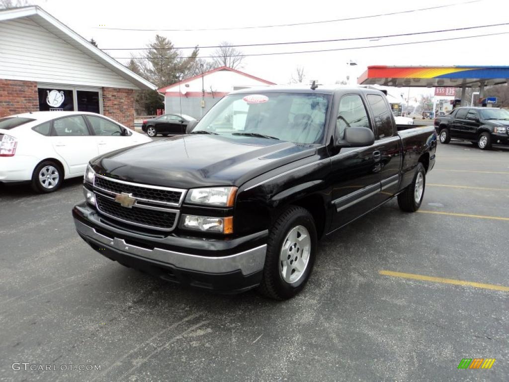 2007 Silverado 1500 Classic LT Extended Cab - Black / Dark Charcoal photo #2