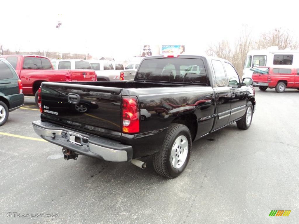 2007 Silverado 1500 Classic LT Extended Cab - Black / Dark Charcoal photo #3