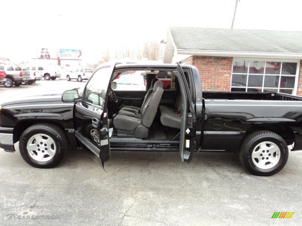 2007 Silverado 1500 Classic LT Extended Cab - Black / Dark Charcoal photo #4