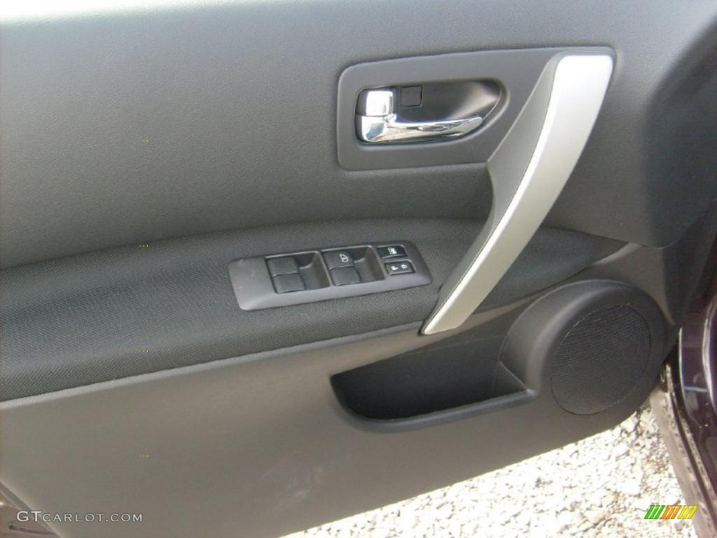 2011 Rogue SV AWD - Black Amethyst / Black photo #14