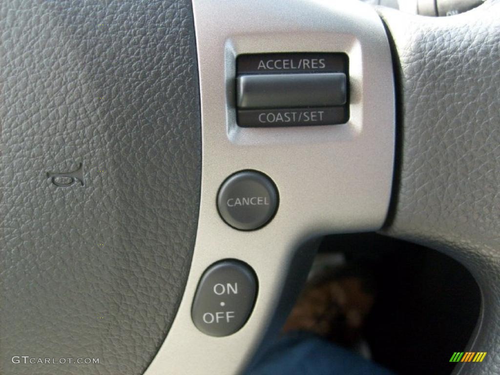 2011 Rogue SV AWD - Black Amethyst / Black photo #19