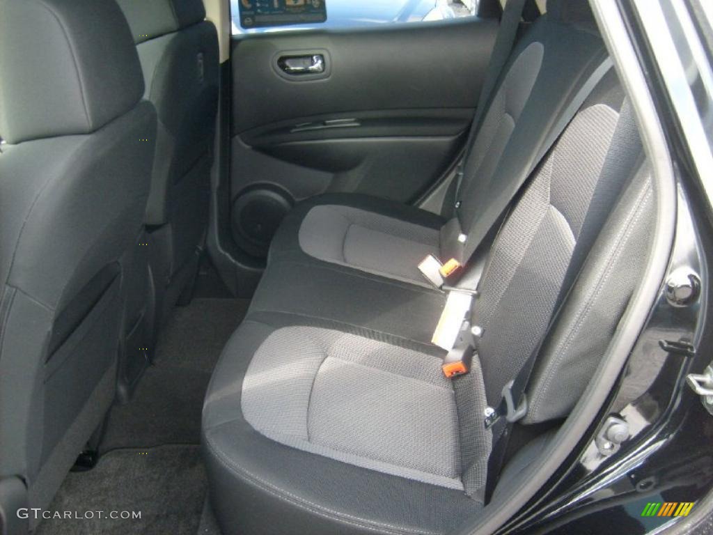 2011 Rogue SV AWD - Wicked Black / Black photo #14
