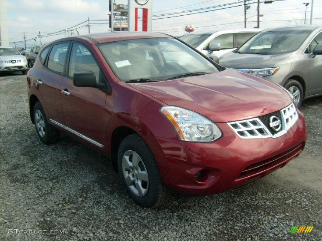 2011 Rogue S AWD - Cayenne Red / Gray photo #9