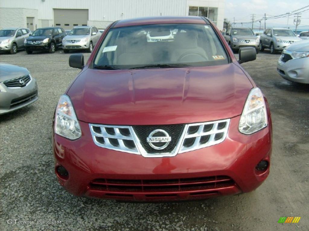 2011 Rogue S AWD - Cayenne Red / Gray photo #10