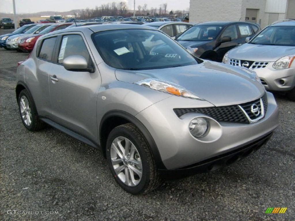 Chrome Silver 2011 Nissan Juke SV AWD Exterior Photo #45905036