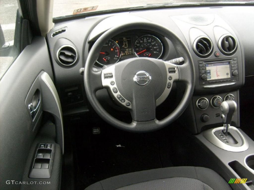 2011 Rogue SV AWD - Wicked Black / Black photo #15