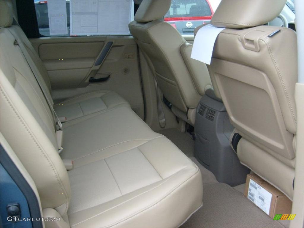 Almond Interior 2011 Nissan Titan SL Crew Cab 4x4 Photo #45905177