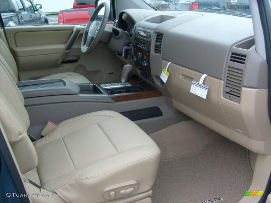 Almond Interior 2011 Nissan Titan SL Crew Cab 4x4 Photo #45905189