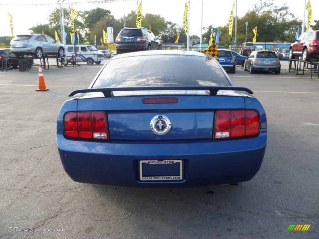2007 Mustang V6 Deluxe Coupe - Vista Blue Metallic / Medium Parchment photo #5
