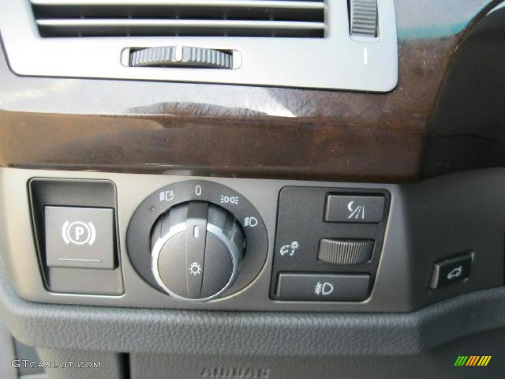 2008 BMW 7 Series 750Li Sedan Controls Photo #45906350