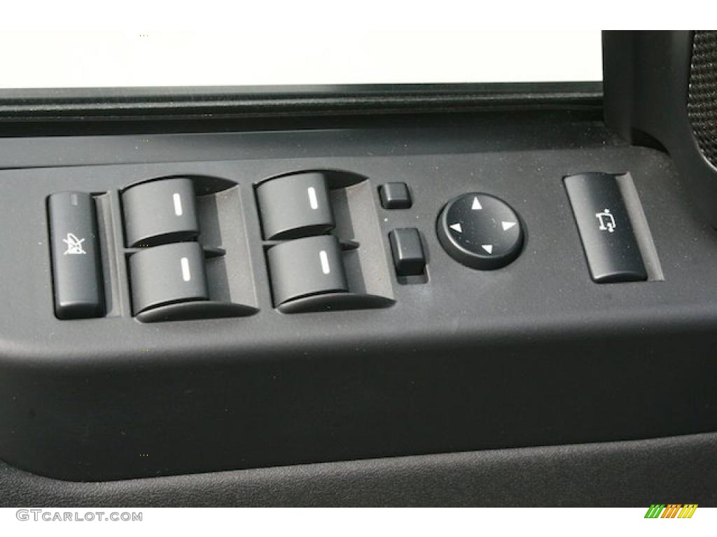 2008 Land Rover Range Rover Westminster Supercharged Controls Photo #45906479