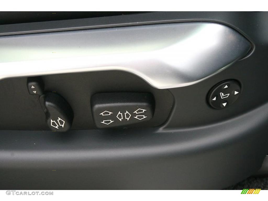 2008 Land Rover Range Rover Westminster Supercharged Controls Photo #45906611