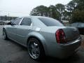 Satin Jade Pearlcoat - 300 C HEMI Photo No. 3
