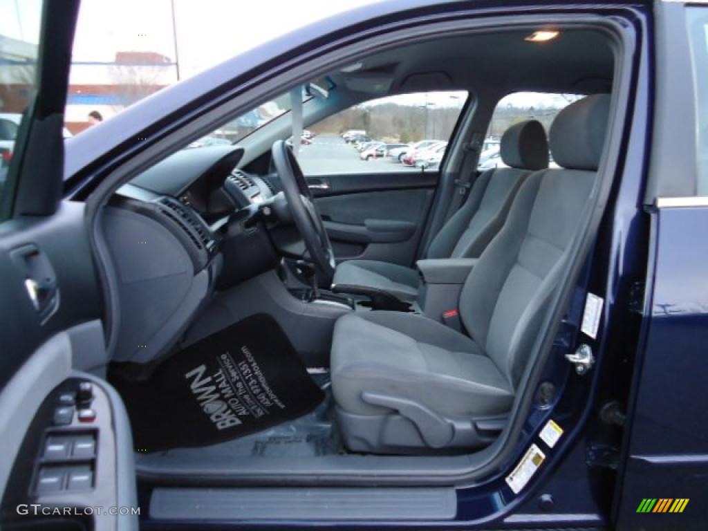 2006 Accord SE Sedan - Royal Blue Pearl / Gray photo #6