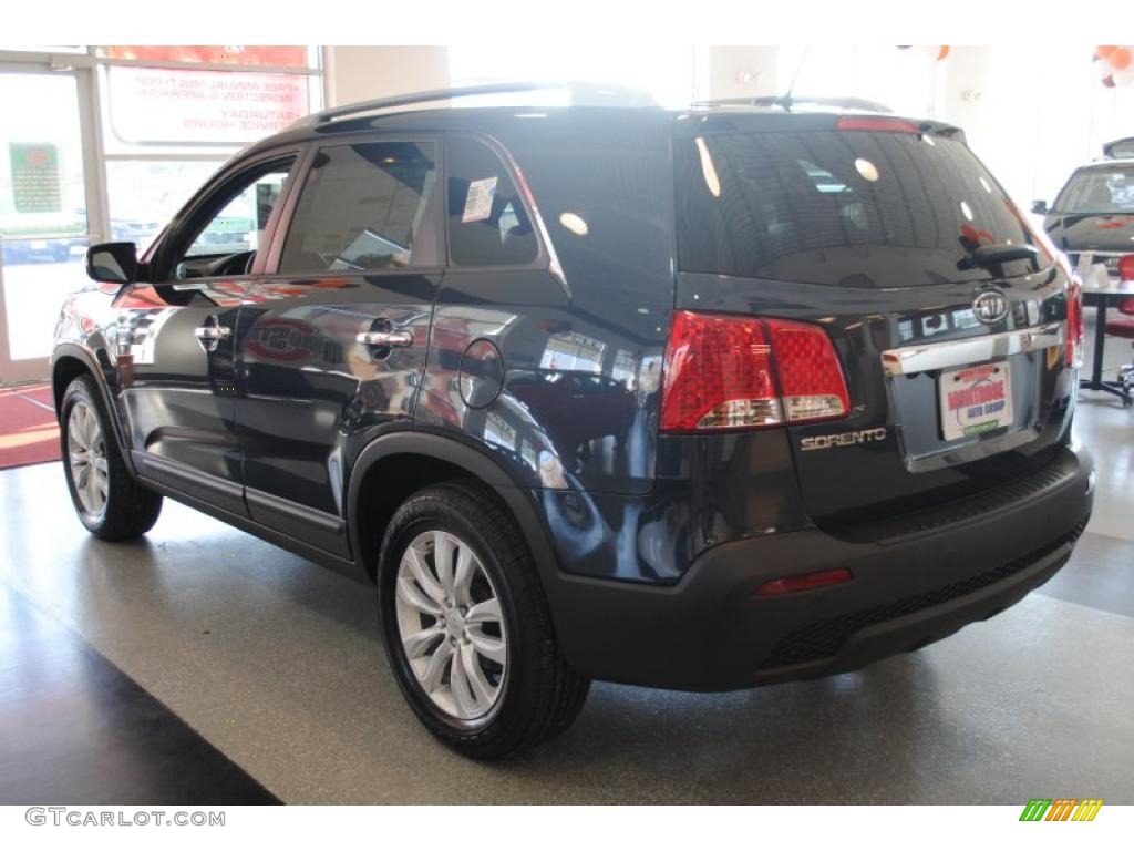 2011 Sorento LX V6 - Pacific Blue / Black photo #4