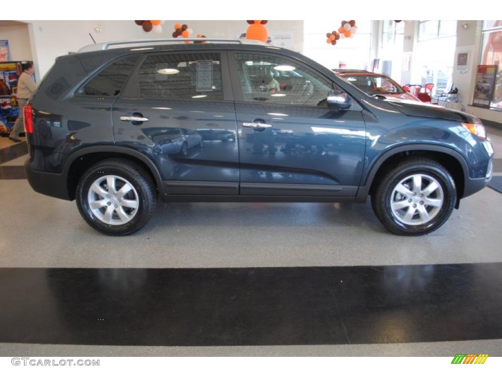 2011 Sorento LX V6 - Pacific Blue / Black photo #7