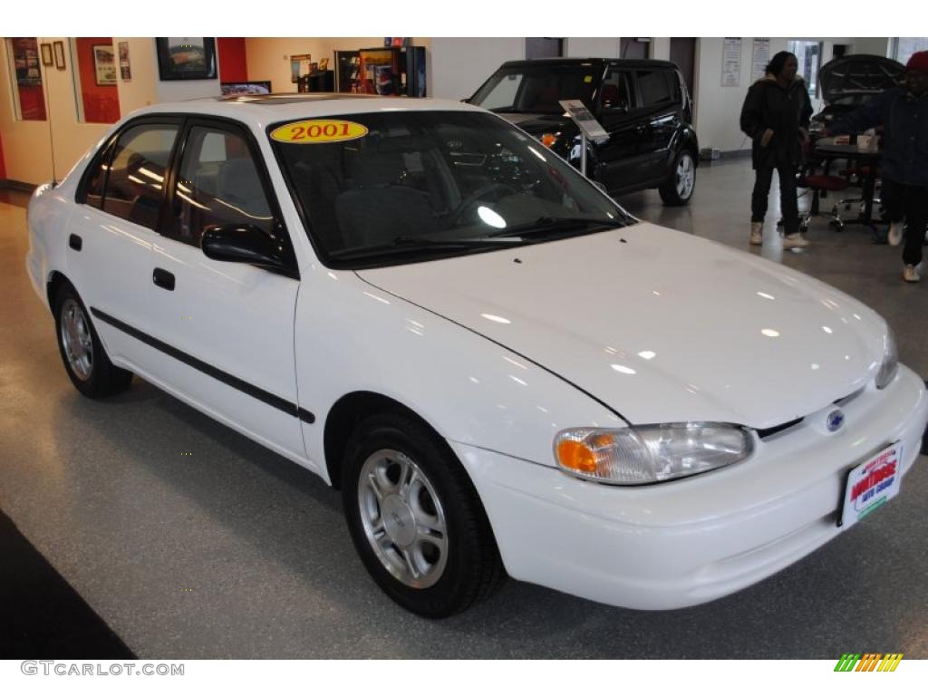 2001 Prizm LSi - White / Dark Charcoal photo #8