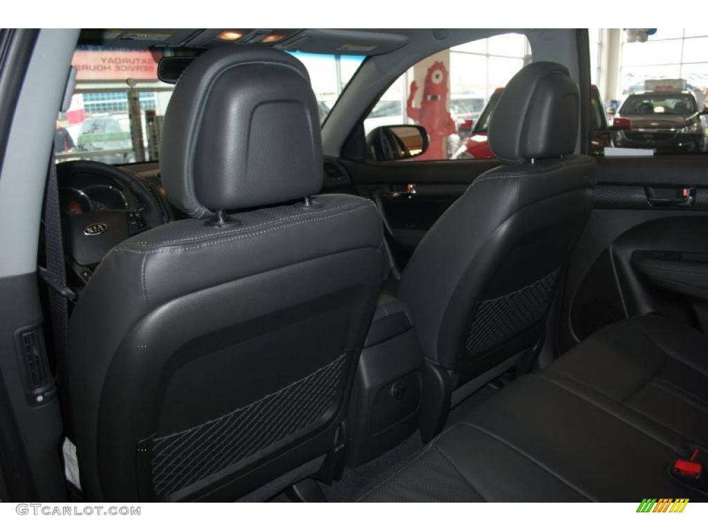 2011 Sorento SX V6 AWD - Titanium Silver / Black photo #14
