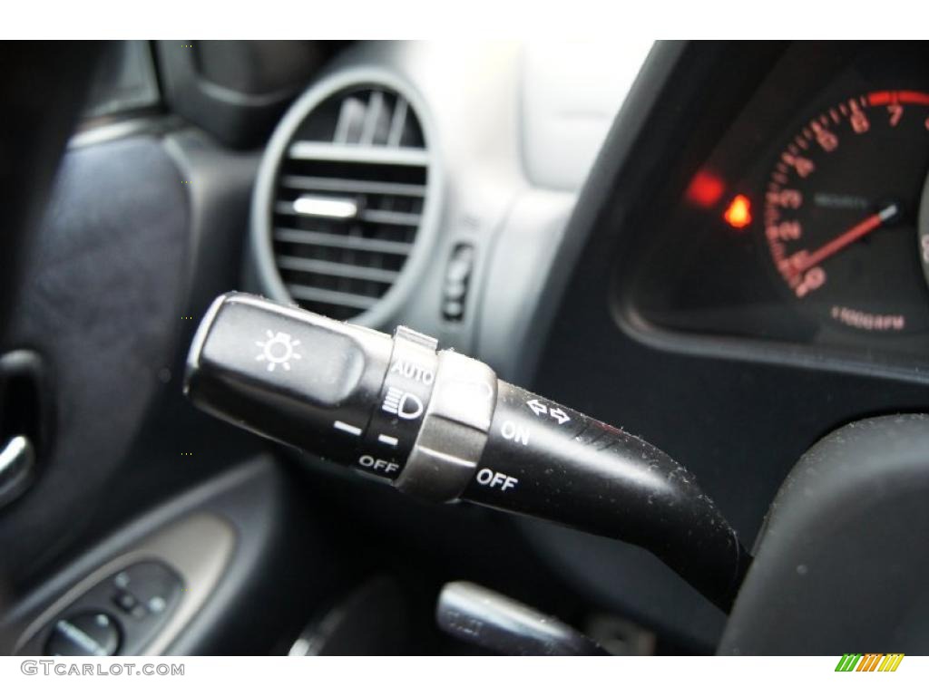 2003 Lexus IS 300 Sedan Controls Photo #45914502