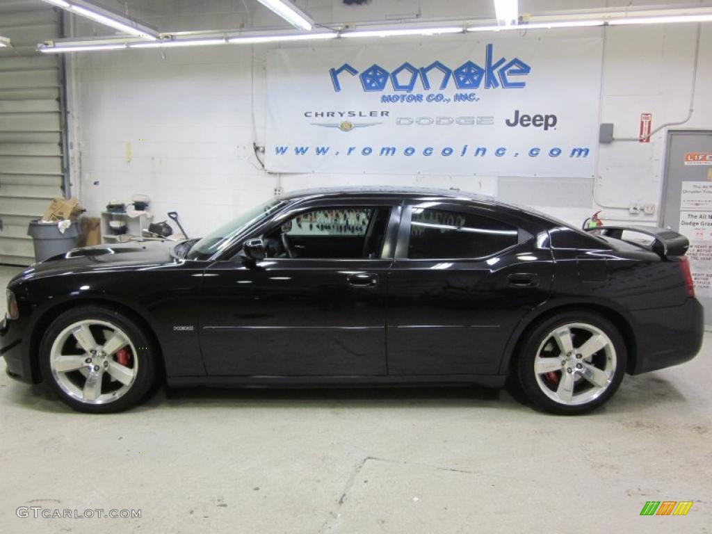 Brilliant Black Crystal Pearl Dodge Charger