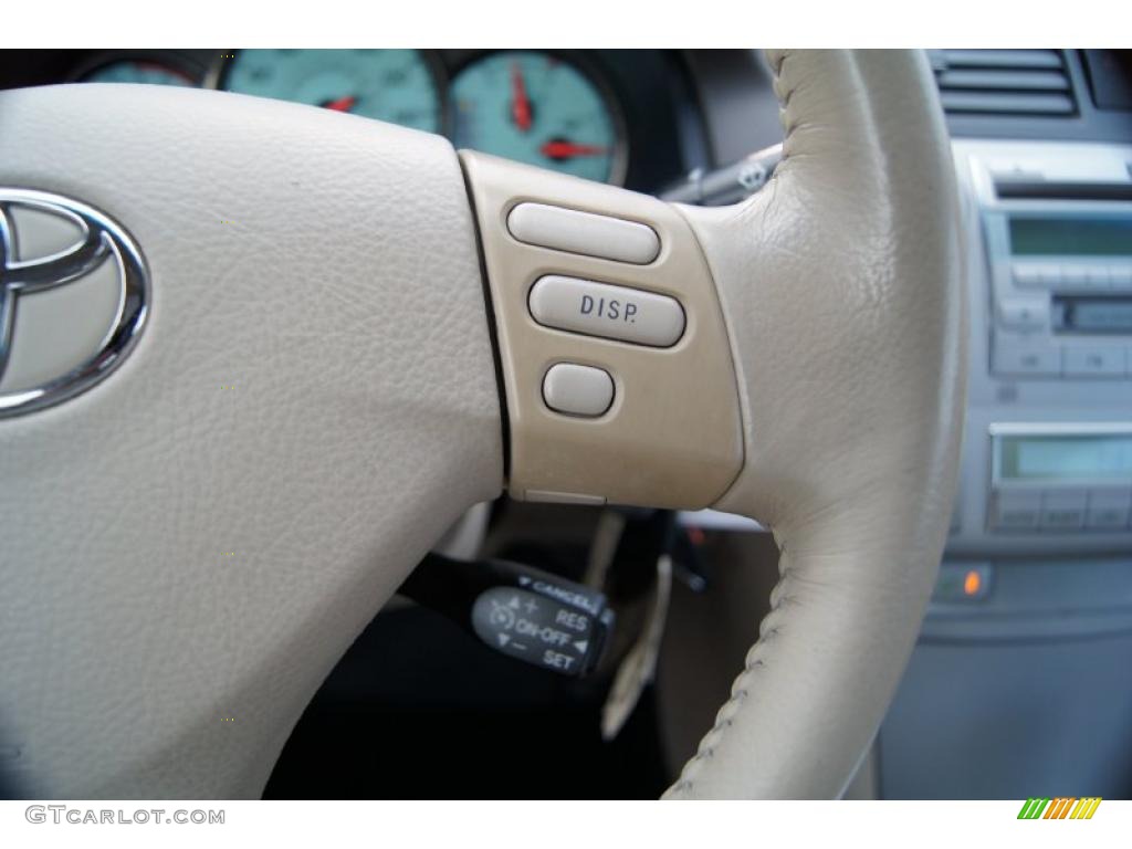 2004 Toyota Solara SLE V6 Convertible Controls Photo #45915348