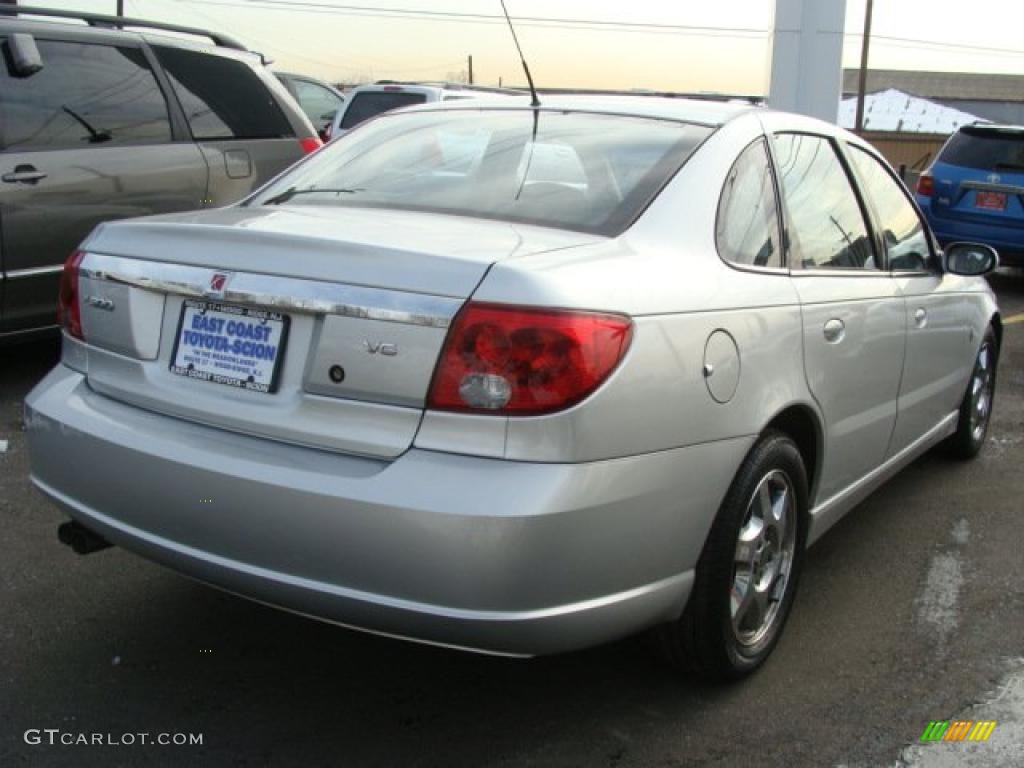 2005 L Series L300 Sedan - Silver Platinum / Black photo #4