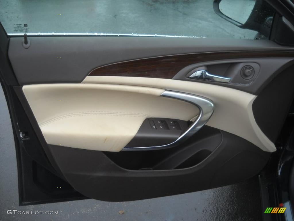2011 Buick Regal CXL Cashmere Door Panel Photo #45918096